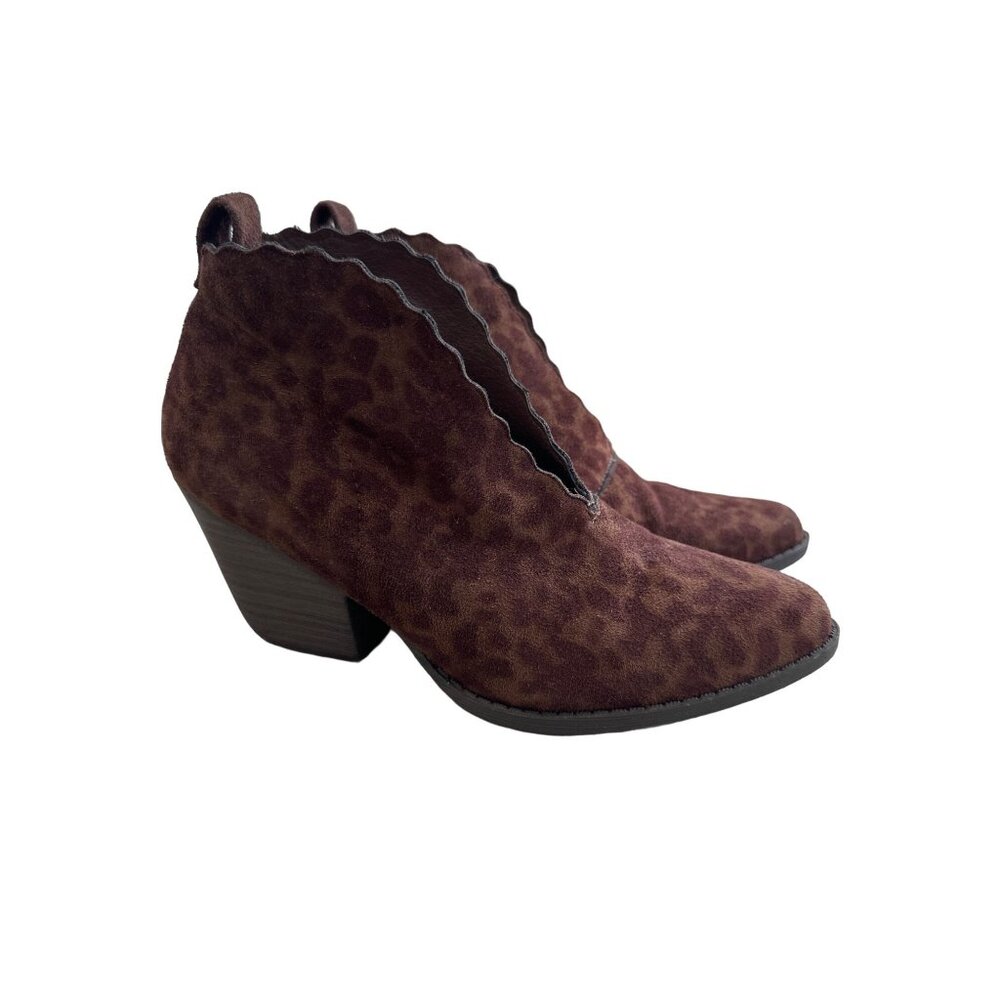 Coconuts by Matisse Addie Leopard Bootie Size 6M Suede Scalloped Block Heel